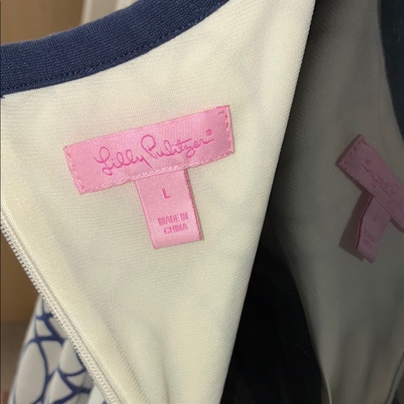 Lilly Pulitzer Francesca Navy and White Sleeveless Geometric patterned Dress - Picture 3 of 6